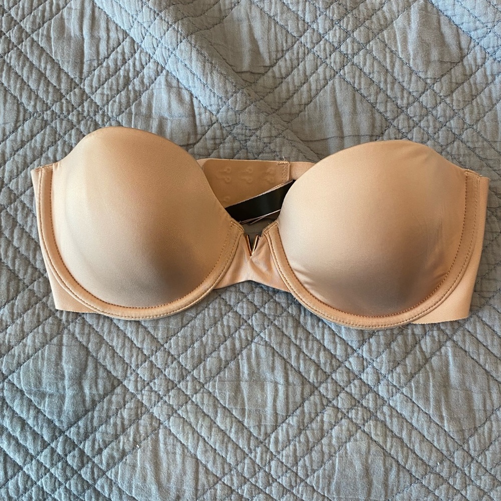 Victoria’s Secret Strapless Nude Bra